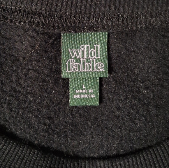 Wild Fable Black Cropped Sweatshirt - Picture 2 of 2